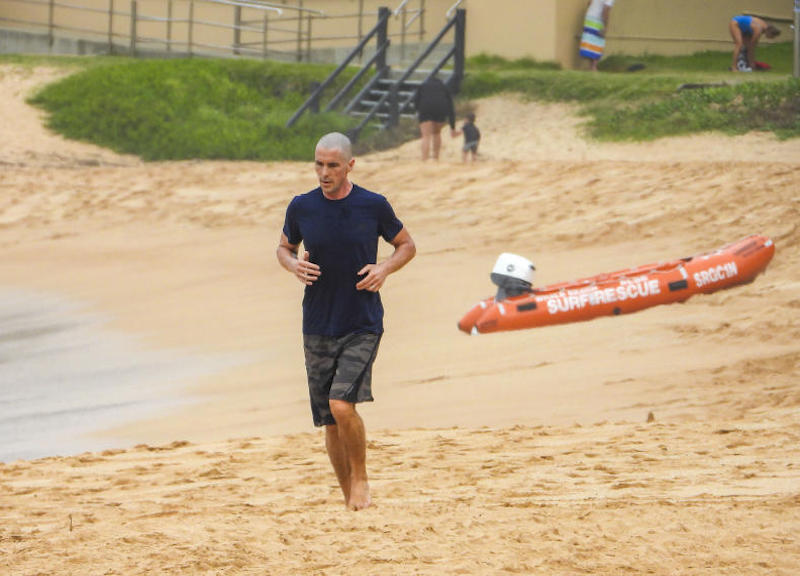 Sidney,l'attore premio Oscar,Christian Bale,mentre fa jogging a Whale Beach