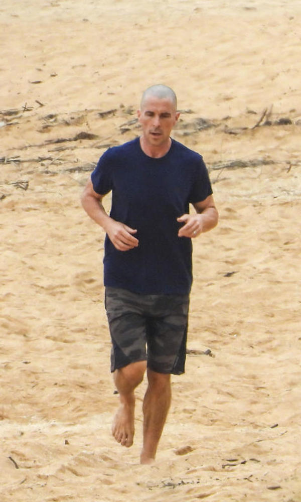 Sidney,l'attore premio Oscar,Christian Bale,mentre fa jogging a Whale Beach