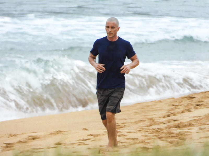 Sidney,l'attore premio Oscar,Christian Bale,mentre fa jogging a Whale Beach