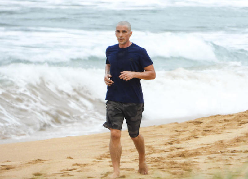 Sidney,l'attore premio Oscar,Christian Bale,mentre fa jogging a Whale Beach