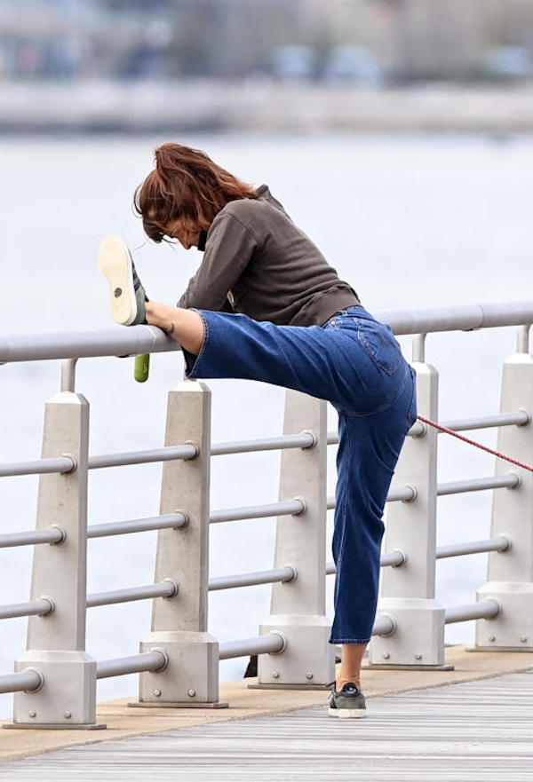 New York, Helena Christensen a passeggio  con  il suo cane 