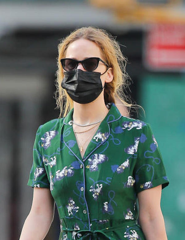 New York, Jennifer Lawrence sceglie lo stile vintage.