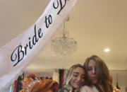 Bella Thorne e Benjamin Mascolo si sono ufficialmente fidanzati .