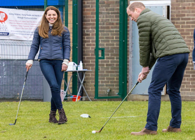 Durham,il Principe William e Kate giocano a golf al Cheesy Waffles Project