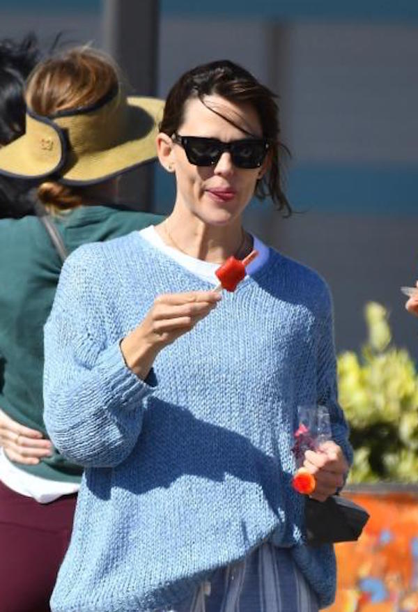 Santa Monica,Jennifer Garner con il figlio Samuel alla festa scolastica