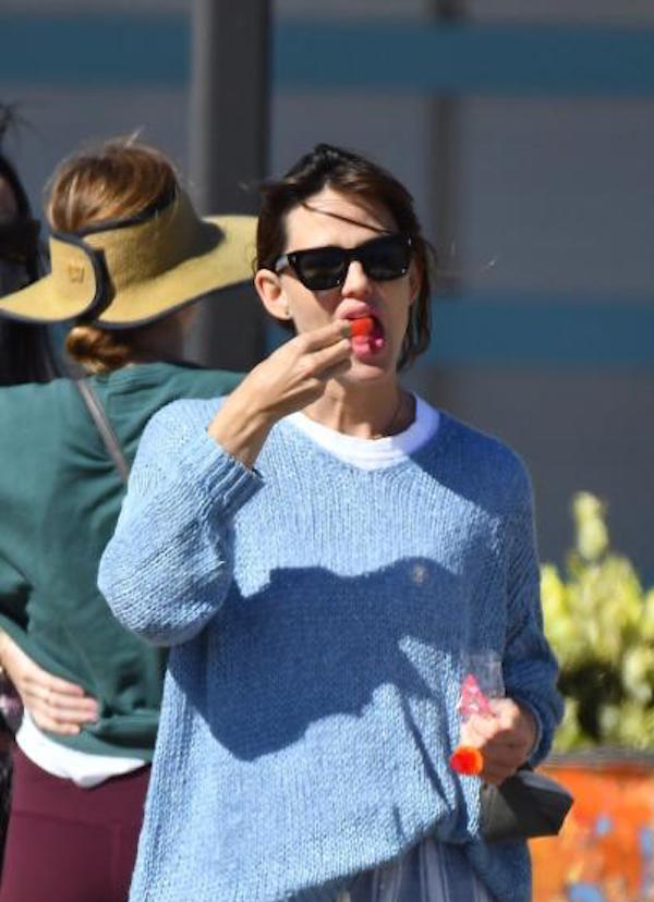 Santa Monica,Jennifer Garner con il figlio Samuel alla festa scolastica
