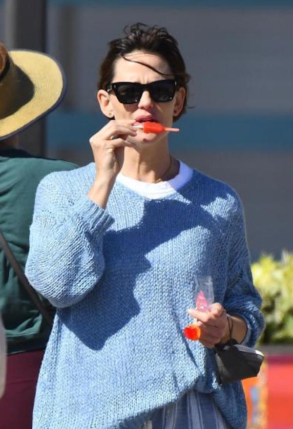 Santa Monica,Jennifer Garner con il figlio Samuel alla festa scolastica