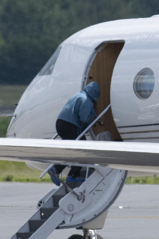 Kanye West e Irina Shayk rientrano a New York dopo romantico weekend in Francia