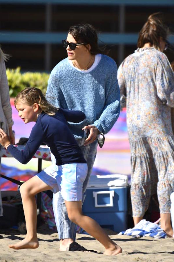 Santa Monica,Jennifer Garner con il figlio Samuel alla festa scolastica