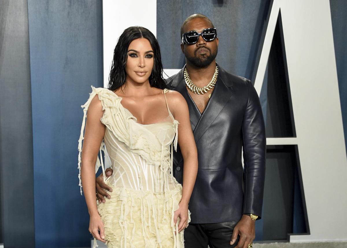 Kanye West con Kim Kardashian, prima della loro burrascosa separazione Kanye West con Kim Kardashian, prima della loro burrascosa separazione