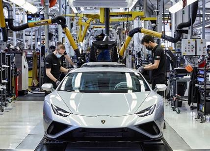 Lamborghini firma un accordo per l’alternanza generazionale