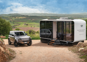 Defender porta in giro per l’Italia una casa mobile da vivere su Airbnb