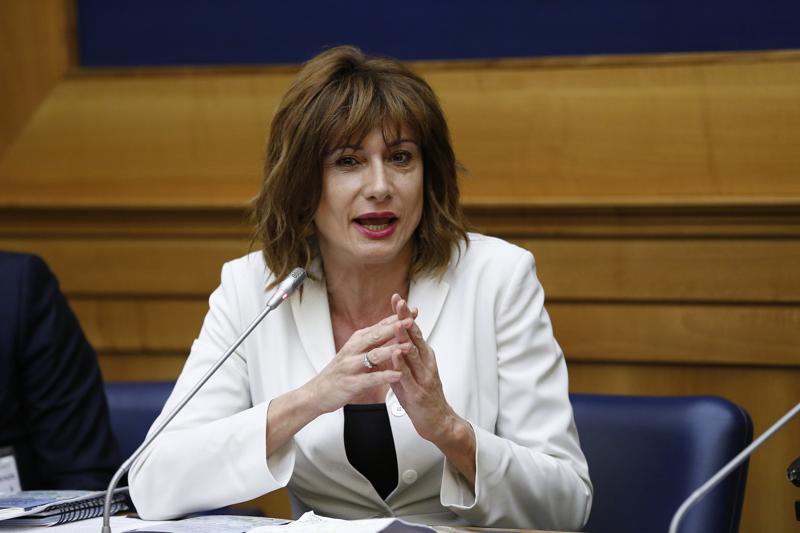 Dopo essere stata animatrice del famoso Muccassassina di Roma, Vladimir Luxuria è diventata la prima parlamentare transgender di un parlamento europeo, eletta come indipendente nel 2006 nelle liste di Rifondazione Comunista. Dopo essere stata animatrice del famoso Muccassassina di Roma, Vladimir Luxuria è diventata la prima parlamentare transgender di un parlamento europeo, eletta come indipendente nel 2006 nelle liste di Rifondazione Comunista.