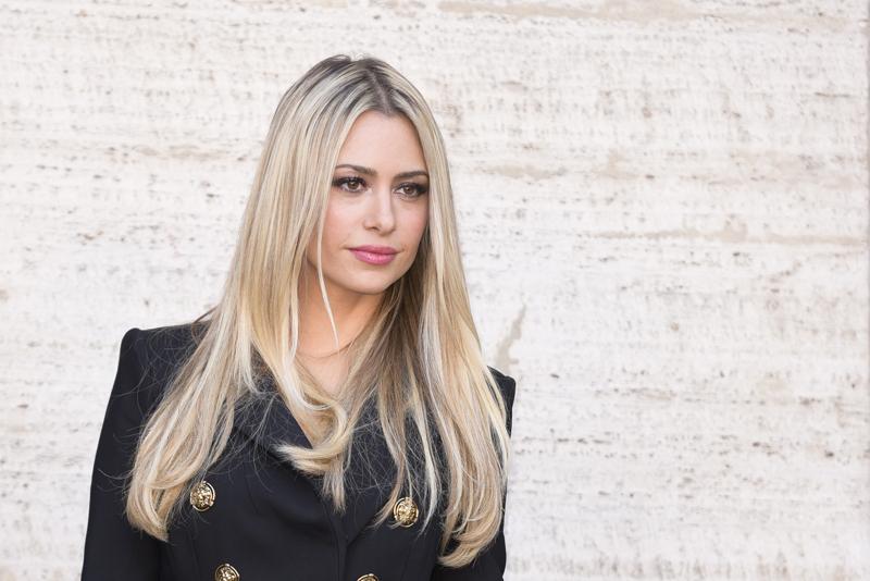 MARTINA STELLA – In un’intervista del 2008 a “Ok, la salute prima di tutto”, la bella attrice ha parlato del “demone” dentro di se’, ma con una riflessione davvero interessante: “Può suonare stonato. Ma per me l'attacco di panico è stata un'opportunità, magari detestabile ma efficace per guardarmi allo specchio. Oggi vedo solo un'immagine, prima ne vedevo mille. Ma nessuna di quelle ero io” (foto: LaPresse) MARTINA STELLA – In un’intervista del 2008 a “Ok, la salute prima di tutto”, la bella attrice ha parlato del “demone” dentro di se’, ma con una riflessione davvero interessante: “Può suonare stonato. Ma per me l'attacco di panico è stata un'opportunità, magari detestabile ma efficace per guardarmi allo specchio. Oggi vedo solo un'immagine, prima ne vedevo mille. Ma nessuna di quelle ero io” (foto: LaPresse)