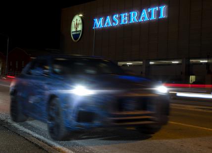 Maserati Grecale: avvistato davanti alla sede di Modena