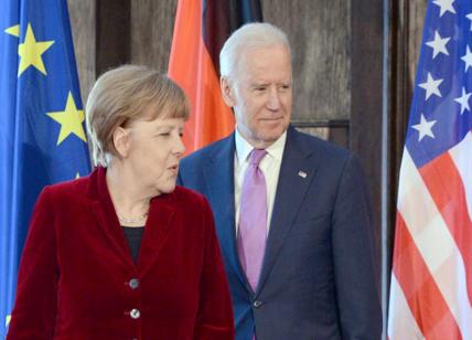 Biden cerca di "sedurre" Merkel, ma la relazione Germania-Usa resta critica