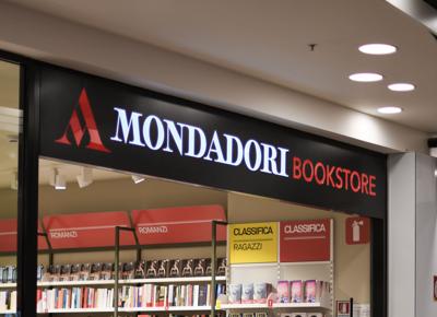 Mondadori Bookstore Bicocca   Milano