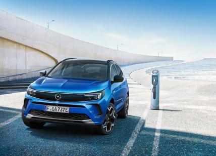 Opel presenta il nuovo Grandland
