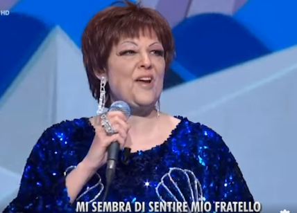 Sanremo 2021, l'imitazione esilarante a QCC di Orietta Berti. VIDEO