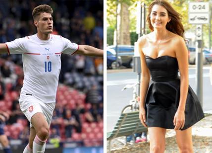 Schick, gol da antologia a Euro2020. La bellissima sorella Kristyna festeggia