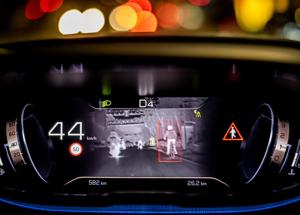Peugeot Night Vision,alza gli standard di sicurezza nella guida notturna