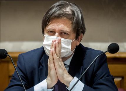 Sileri: "Che errore sul mix vaccini. Speranza? Ho problemi col suo gabinetto"