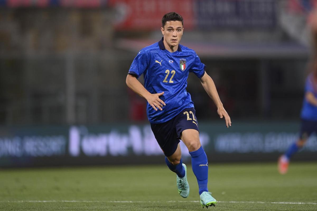 Giacomo Raspadori, il volto nuovo degli Azzurri Giacomo Raspadori, il volto nuovo degli Azzurri