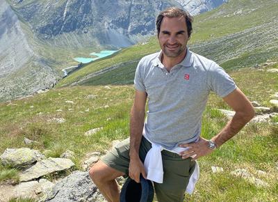 RF hiking Swiss Alps; ©Roger Federer