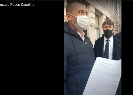 Rocco Casalino riceve l'istanza delle lavoratrici del gioco pubblico. VIDEO