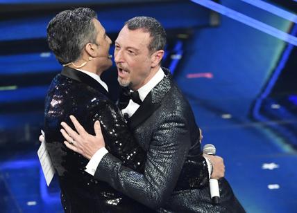 Sanremo 2021, Amadeus: "Ascolti mi riempiono di gioia". Fiorello si commuove