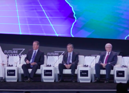 Renzi scivola di nuovo sull'inglese. Matteo d'Arabia mentre è al Colle