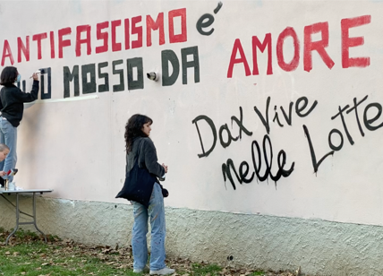 Non c'è pace in Piazza Vetra, tra gli odiatori d'amore del Liceo Manzoni