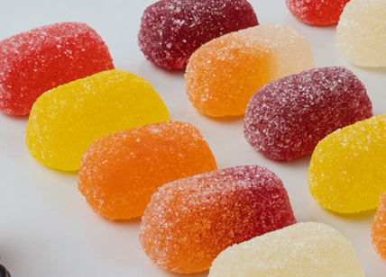 Sperlari: stop a gelatina animale nelle caramelle
