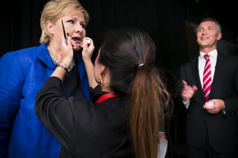 Nata nel 1961, Erna Solberg è Prima Ministra della Norvegia dal 2013. E' la seconda donna a ricoprire la carica nella storia del Paese. Esponente del Partito conservatore, si ispira a Margaret Thatcher, da cui deriva il soprannome “Iron Erna” Nata nel 1961, Erna Solberg è Prima Ministra della Norvegia dal 2013. E' la seconda donna a ricoprire la carica nella storia del Paese. Esponente del Partito conservatore, si ispira a Margaret Thatcher, da cui deriva il soprannome “Iron Erna”