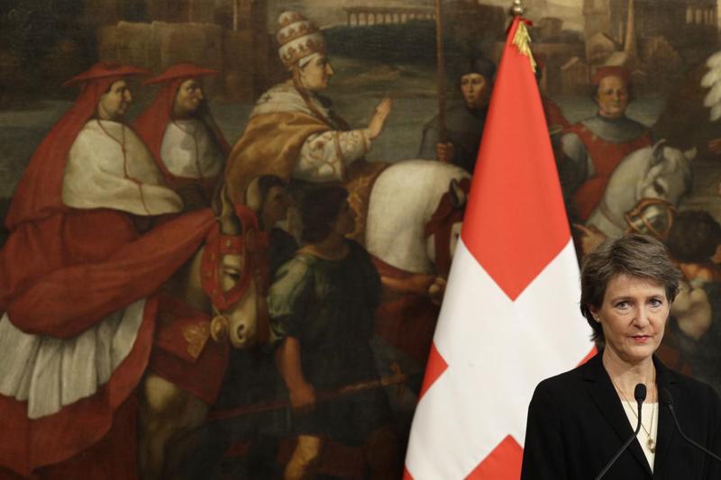 La socialista Simonetta Myriam Sommaruga, classe 1960, è Presidente della Confederazione Svizzera. Si tratta della prima donna in assoluto ad assumere tale carica nella storia del Paese elvetico La socialista Simonetta Myriam Sommaruga, classe 1960, è Presidente della Confederazione Svizzera. Si tratta della prima donna in assoluto ad assumere tale carica nella storia del Paese elvetico