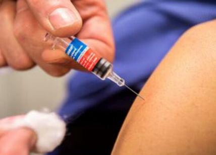 Regole per i vaccinati: prime indicazioni dagli USA su cosa possono fare