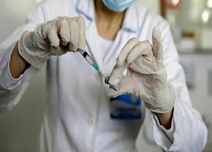 "Vaccini: donazioni fallimentari, il G7 sostenga la sospensione dei brevetti"