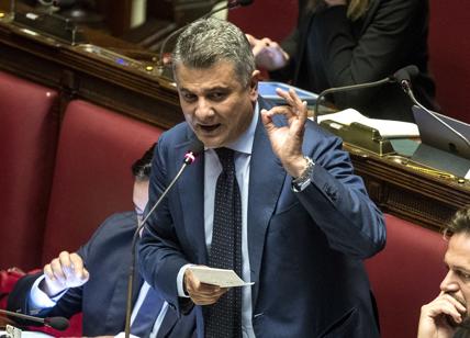 Governo, De Filippo lascia Italia Viva e torna nel Pd: "Io voto la fiducia"