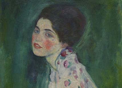Klimt a Piacenza: i quattro misteri del Ritratto di Signora