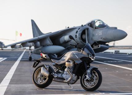 Moto Guzzi e Marina Militare, presentata edizione limitata della V100