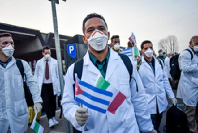 Arrivo della delegazione di medici cubani Arrivo della delegazione di medici cubani