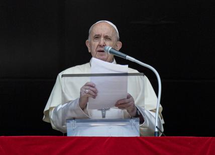 Papa Francesco annulla il viaggio in Africa. Aumentano voci sulle dimissioni
