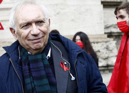 La scuola e il suo declino. I banchi riassettati da Bianchi