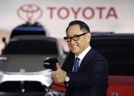 Usa, Toyota corre e supera Gm: storico sorpasso del brand giapponese
