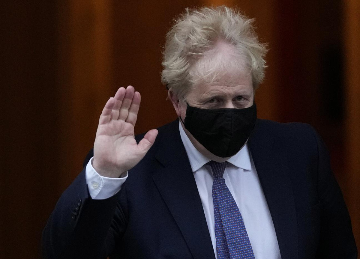 gran bretagna, boris johnson, party vietato, alcol