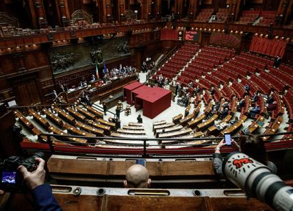 Eutanasia, via libera dalla Camera: ora al Senato. Lega e FI votano contro