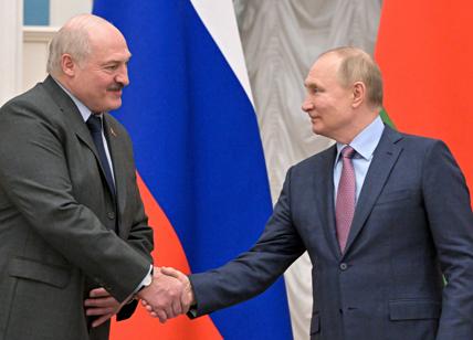 Ucraina, dagli Usa aiuti per 2 mld. Putin "Nucleare in Bielorussia a luglio"