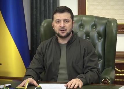 Ucraina, Zelensky chiede armi all'Occidente: "Non avete il coraggio"