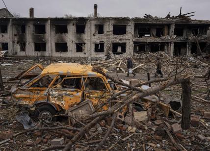 Mosca bombarda Odessa: "Colpiti solo obiettivi militari". Morti due americani