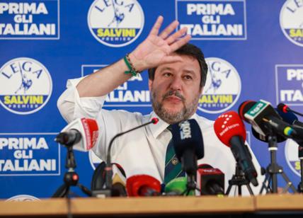 Processo Salvini-Rackete sospeso, gli atti vanno al Senato